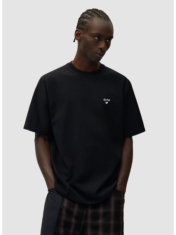 T-SHIRT HEART LOGO, 1 BLACK, medium