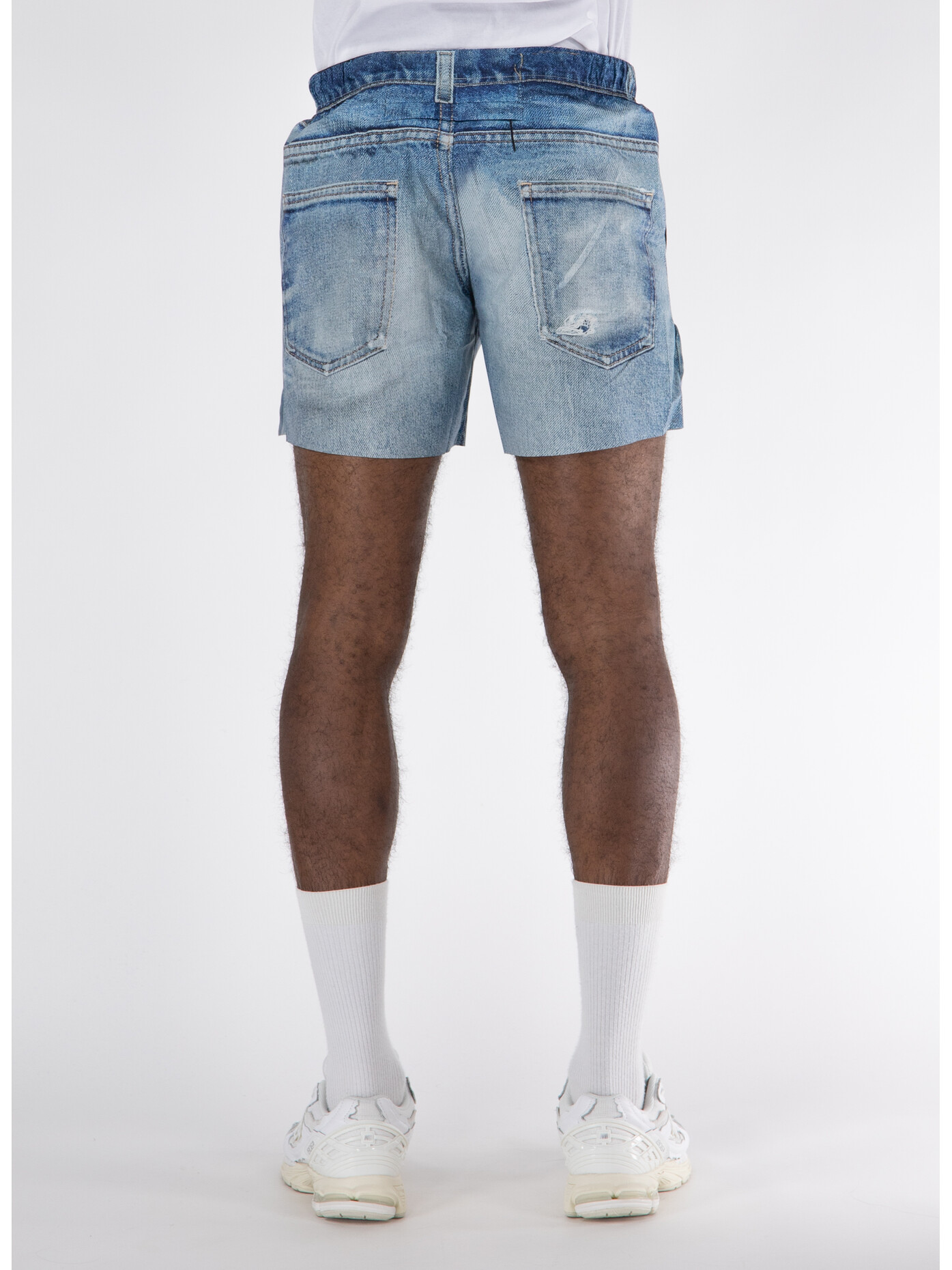 SATISFY. SHORTS PEACESHELL 