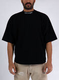 1001BLACKWHIT