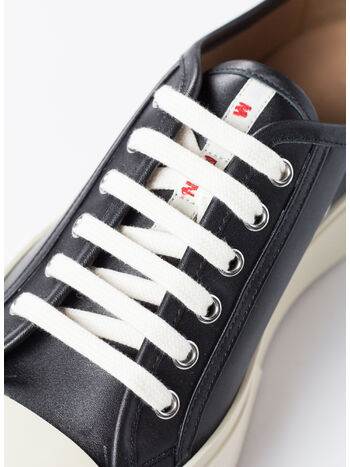 SCARPA PABLO STRINGATA IN PELLE NERA, 00N99 BLACK, small