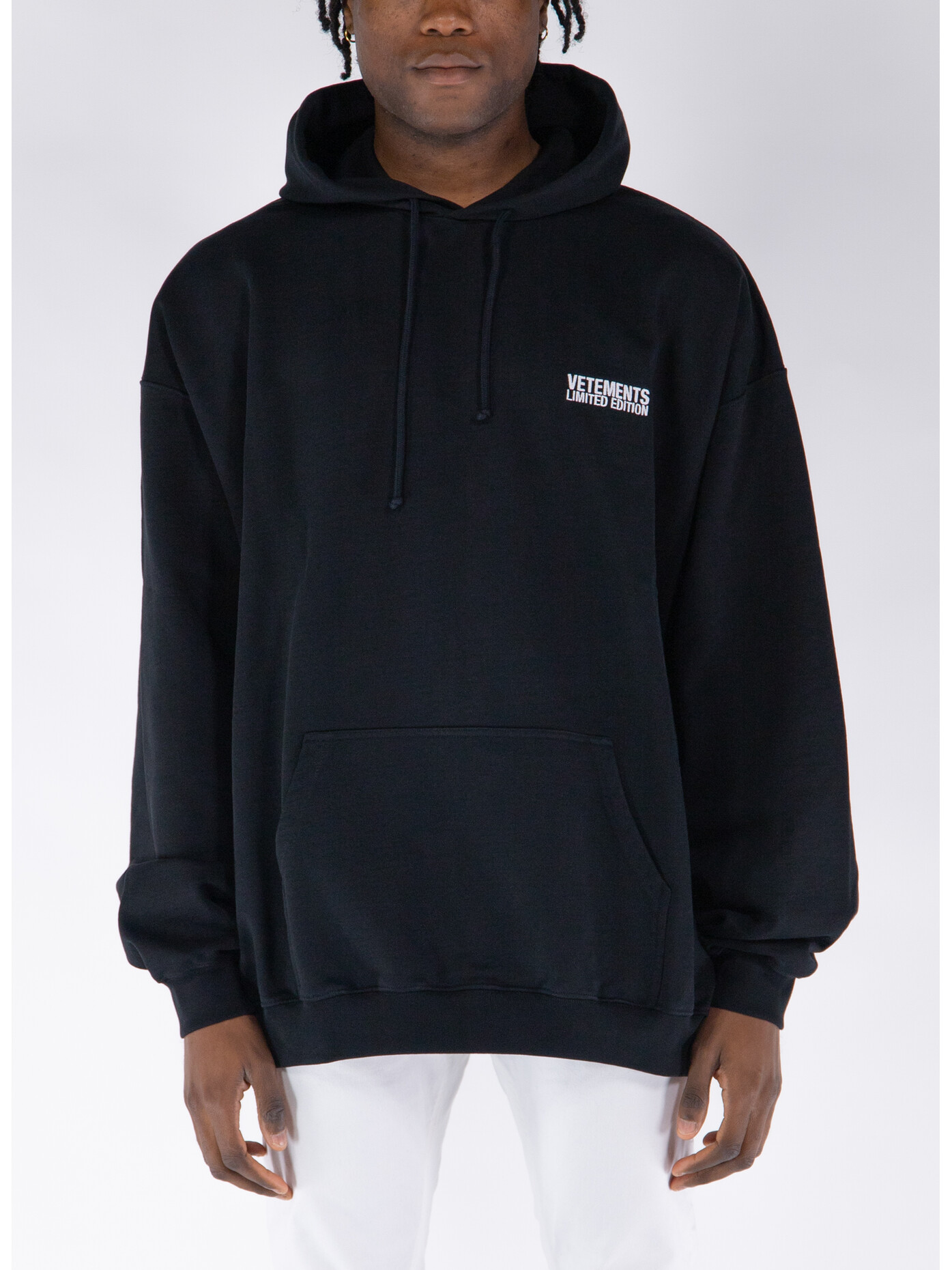 VETEMENTS FELPA HOODIE EMBROIDERED LOGO a469826 24346 Susi
