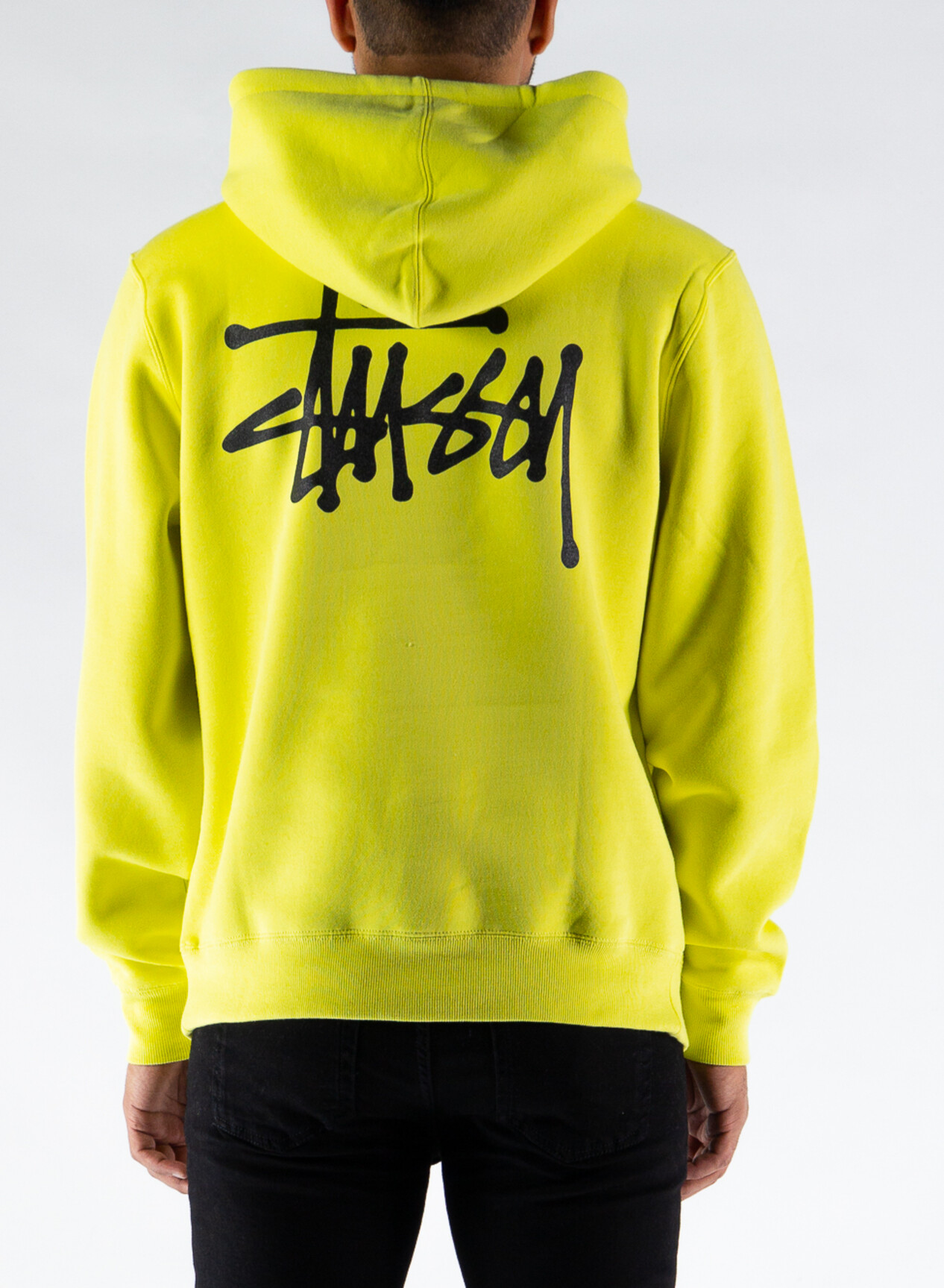 felpa gialla stussy