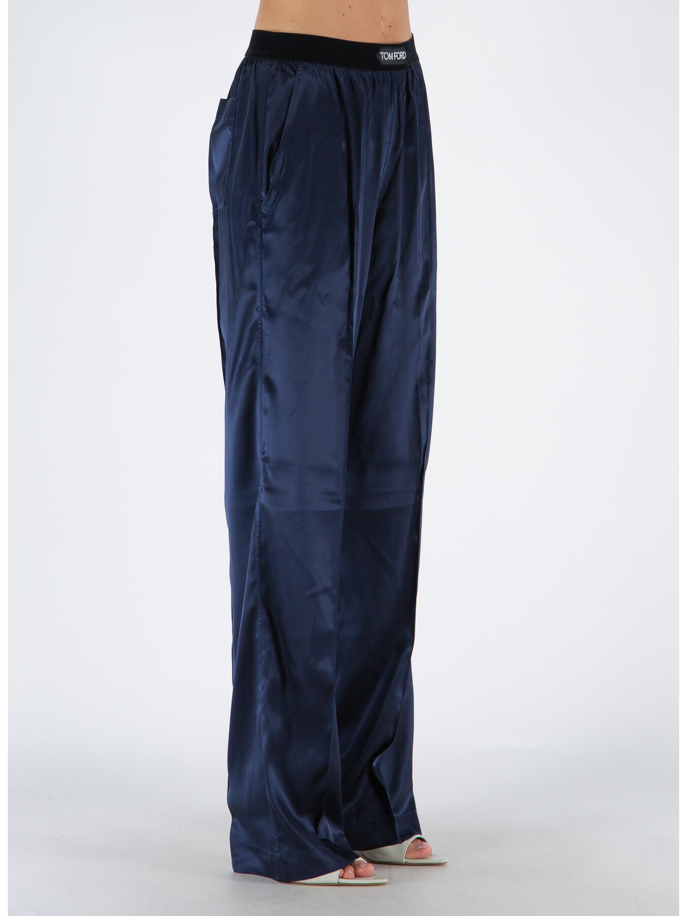 【関税込み】tom ford Cargo silk pants High-rise satin cargo pants in green - Tom Ford | Mytheresa